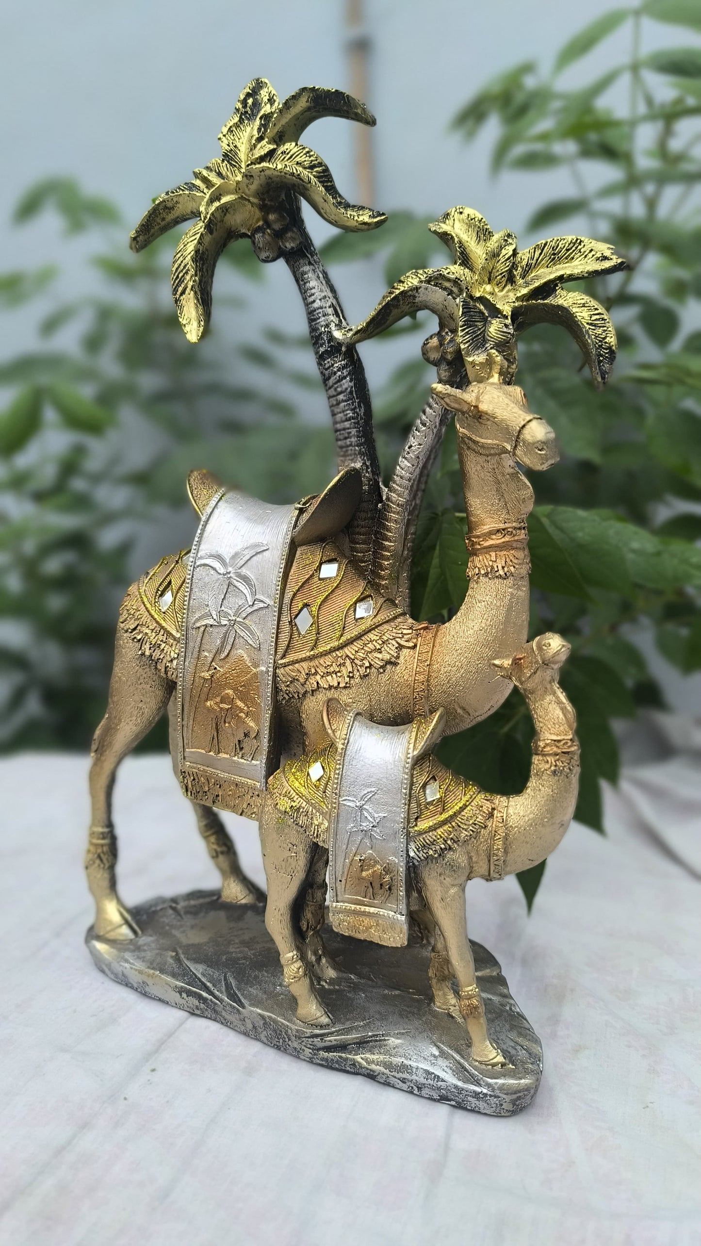 16.5 Inch Decorative 2 Camel Showpiece with Palm Tree | Antique Gold Desert Camel Statue for Home Decor & Gifting