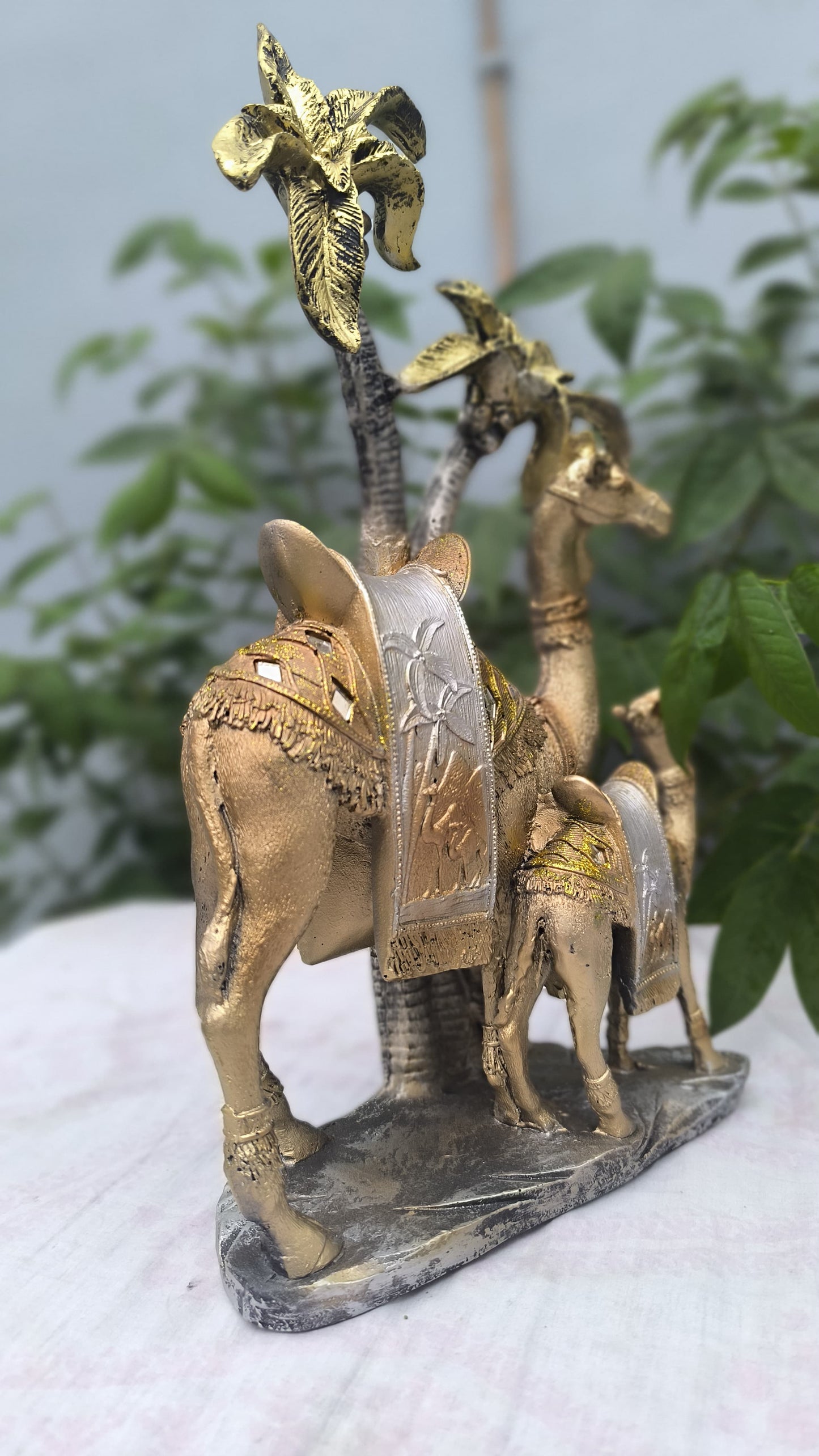 16.5 Inch Decorative 2 Camel Showpiece with Palm Tree | Antique Gold Desert Camel Statue for Home Decor & Gifting